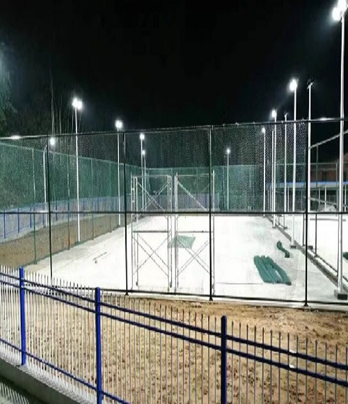 Tennis court 500x580